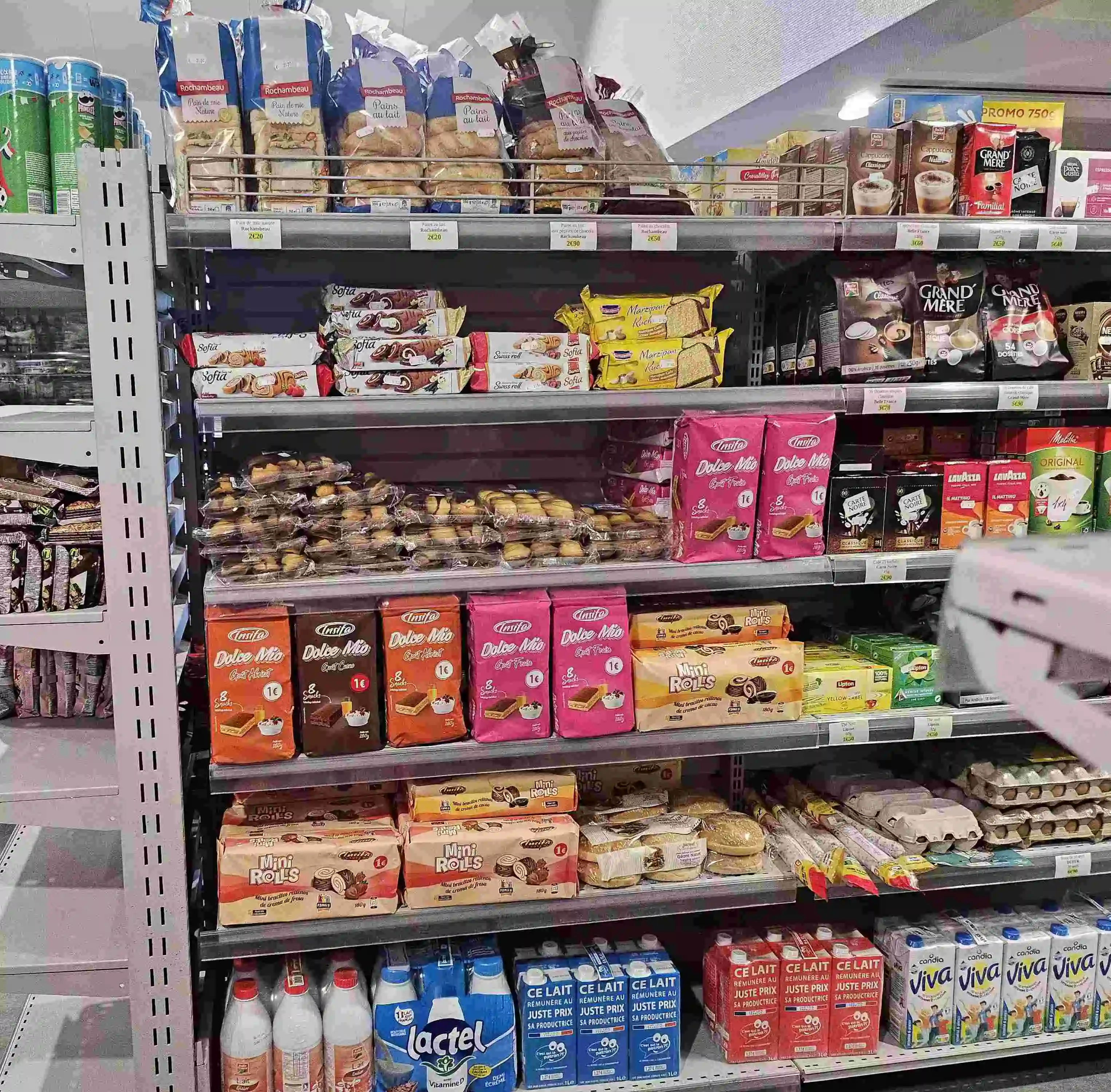 Rayon épicerie et produits du quotidien